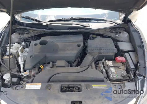 2017 Nissan Altima 2.5 Sr из США, поврежденный, VIN 1N4AL3APXHC174814